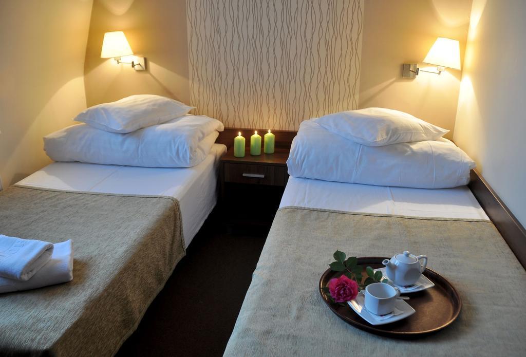 Hotel Willa Strzelnica Kościerzyna Pokoj fotografie