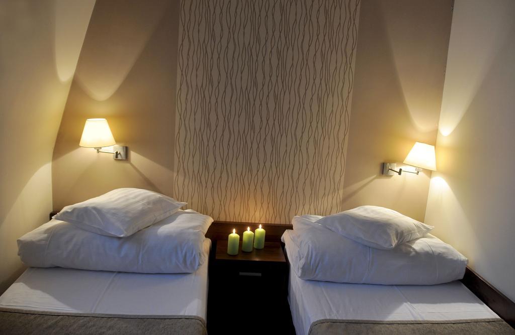 Hotel Willa Strzelnica Kościerzyna Pokoj fotografie